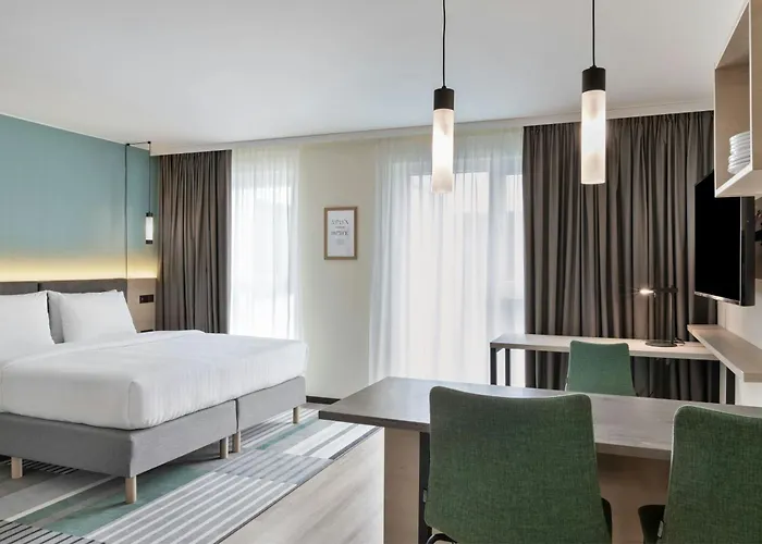 By Marriott Altona 4*